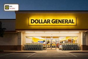 Dollar General Earnings reaction reflected in a lit Dollar General store exterior at dusk