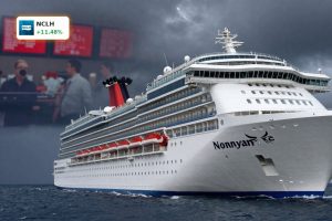 Norwegian Cruise Line ship against stormy sky symbolizing rising Norwegian Cruise Line Debt risk.