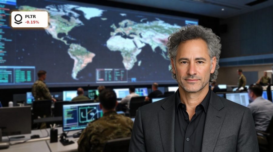 Pentagon command center using Palantir Defense AI for battlefield data and mission planning