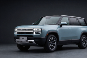 Rivian R2 Launch mass-market electric SUV in studio, highlighting EV design and AI-ready platform