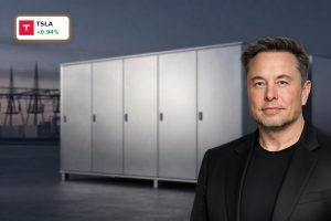 Tesla Energy Storage Megapack site with utility-scale LFP batteries near U.S. power grid